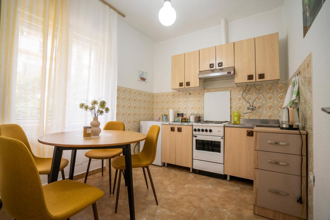 Apartment Soul Knin Eksteriør billede